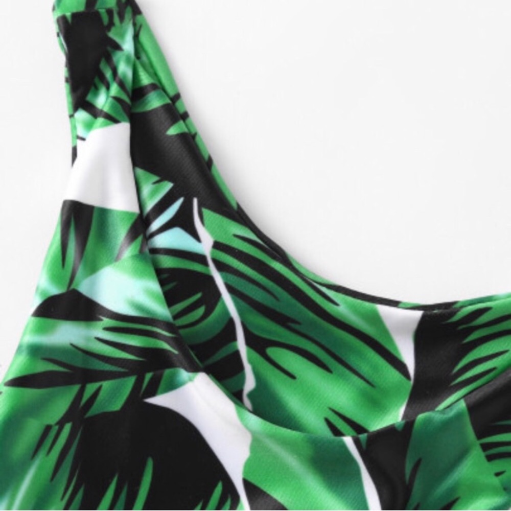 Leaf Bikini Set - Picture 5 of 5
